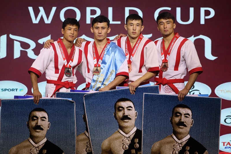 Қазақ күресінен ересектер арасындағы Әлем кубогі аяқталды