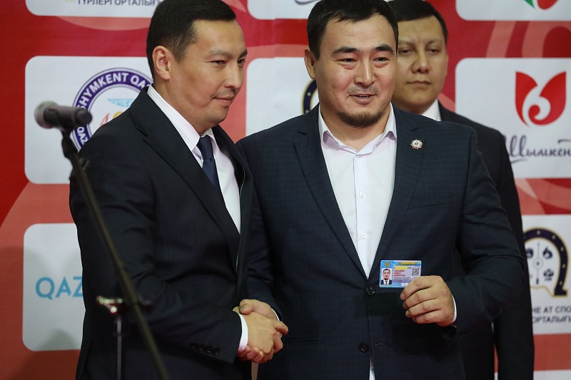 Айдос Ғалымовқа «Еңбек сіңірген спорт шебері» атағы берілді